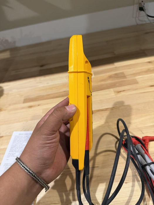 FLUKE T6-1000 PRO ELECTRICAL TESTER FIELDSENSE 1000V AC/DC (NEW SHIPS FAST)