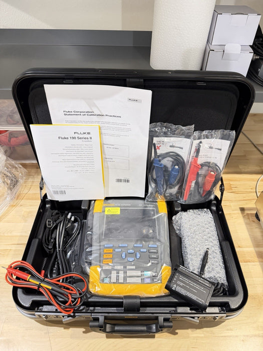 FLUKE 190-062 SCOPEMTER 2CH 60MHZ 625MS/S (NEW FACTORY SEALED) FREE SHIPPING