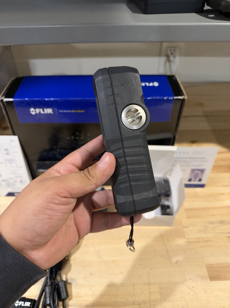 FLIR IDENTIFINDER R200 SPECTROSCOPIC PERSONAL RADIATION DETECTOR -SHIPS FREE NEW