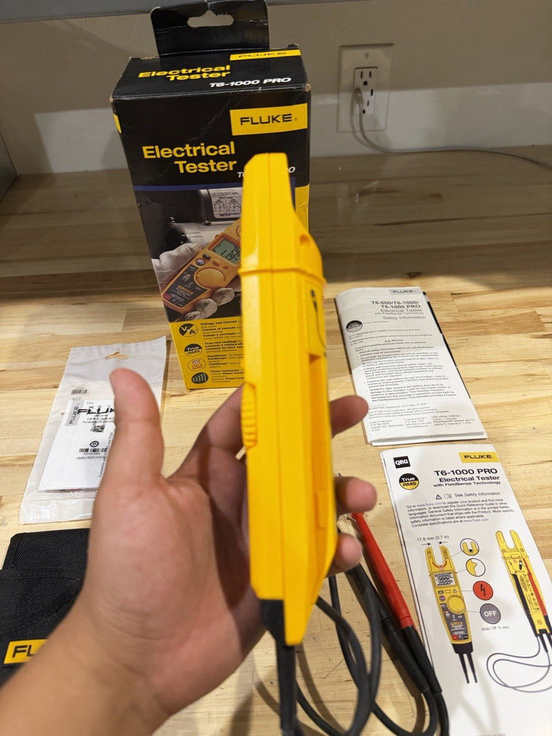 FLUKE T6-1000 PRO ELECTRICAL TESTER FIELDSENSE 1000V AC/DC SHIPS FAST