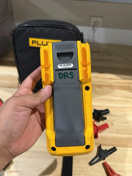 FLUKE 233/A REMOTE DISPLAY AUTOMOTIVE DIGITAL  MULTIMETER KIT (SHIPS FAST)