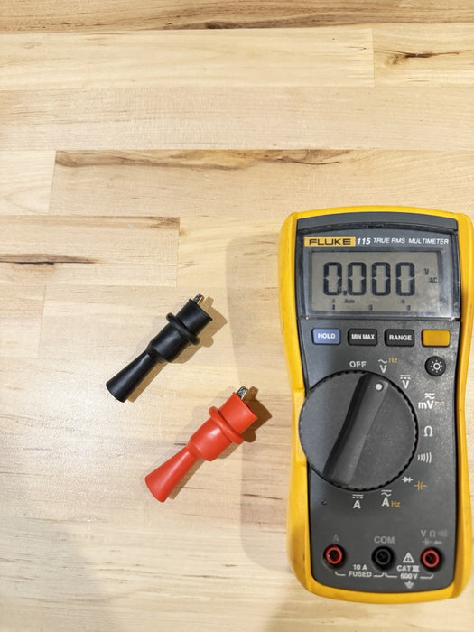 FLUKE 115 TRMS MULTIMETER W/ LEADS & CLIPS - SHIPS FAST
