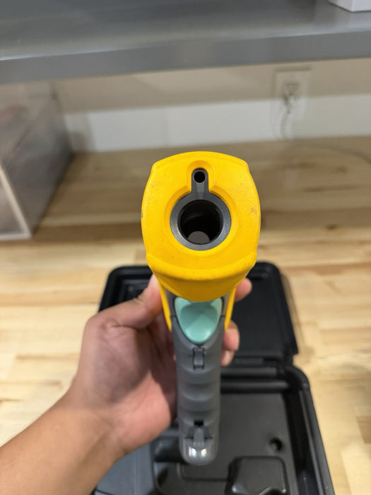 FLUKE 568 IR THERMOMETER WITH CASE TESTED