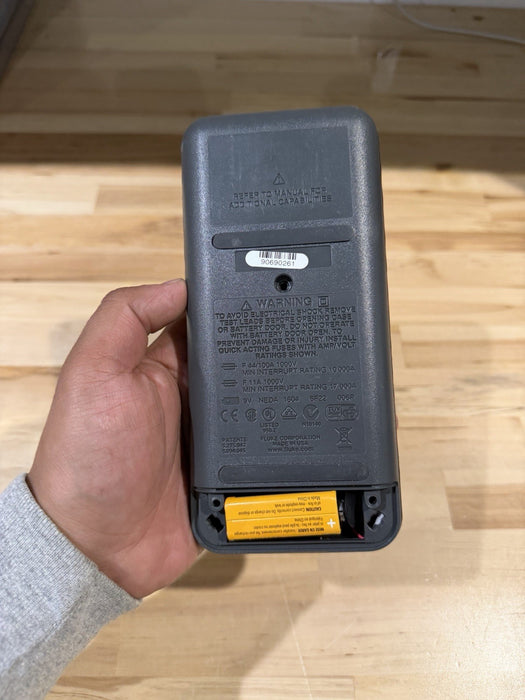 FLUKE 87V TRUE RMS MULTIMETER (PARTS ONLY) FOR PARTS - SHIPS FAST