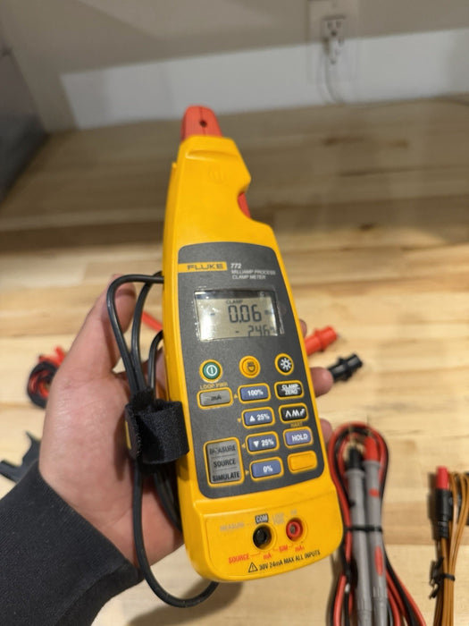 FLUKE 772 MILLIAMP PROCESS CLAMP W/ LEADS & CLIPS (TESTED) SHIPS FAST