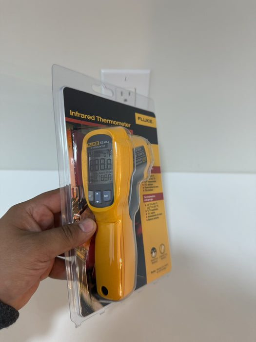 FLUKE 62 MAX INFRARED THERMOMETER (NEW FACTORY SEALED) SHIPS FAST