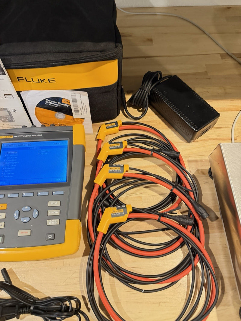 FLUKE 434 SERIES II ENERGY ANALYZER KIT WITH ACCESSORIES TESTED