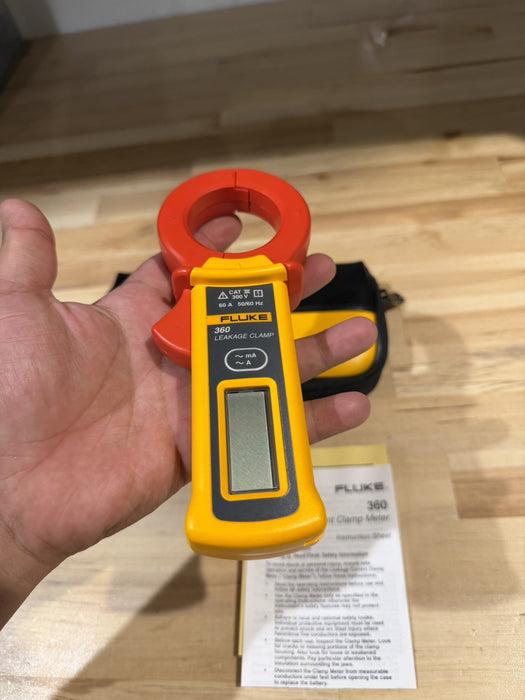 FLUKE 360 LEAKAGE CLAMP W/ BAG & MANUAL-SHIPS FAST