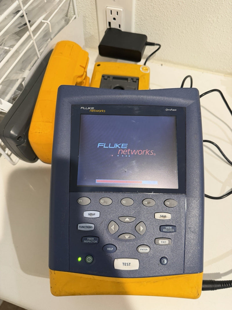 FLUKE NETWORKS OF-500 OPTICAL OPTIFIBER ANALYZER TESTED