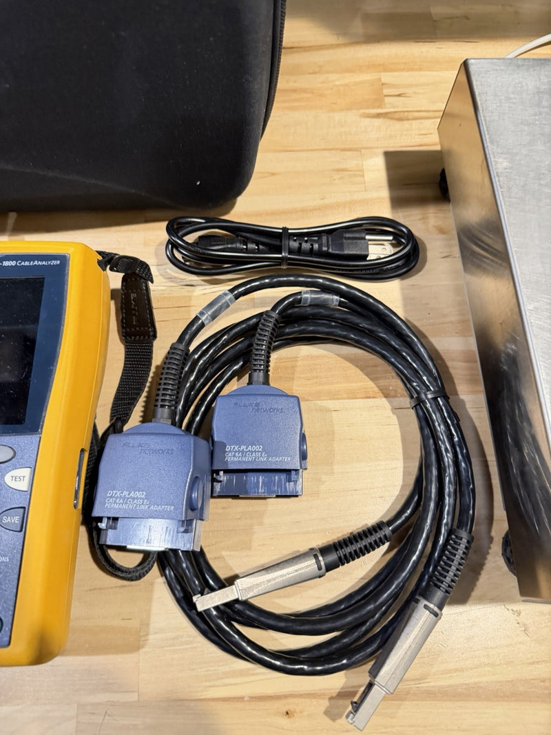 FLUKE NETWORKS DTX-1800 CABLE ANALYZER WITHDTX-SFM2 DTX-MFM2 DTX-PLA002 TESTED