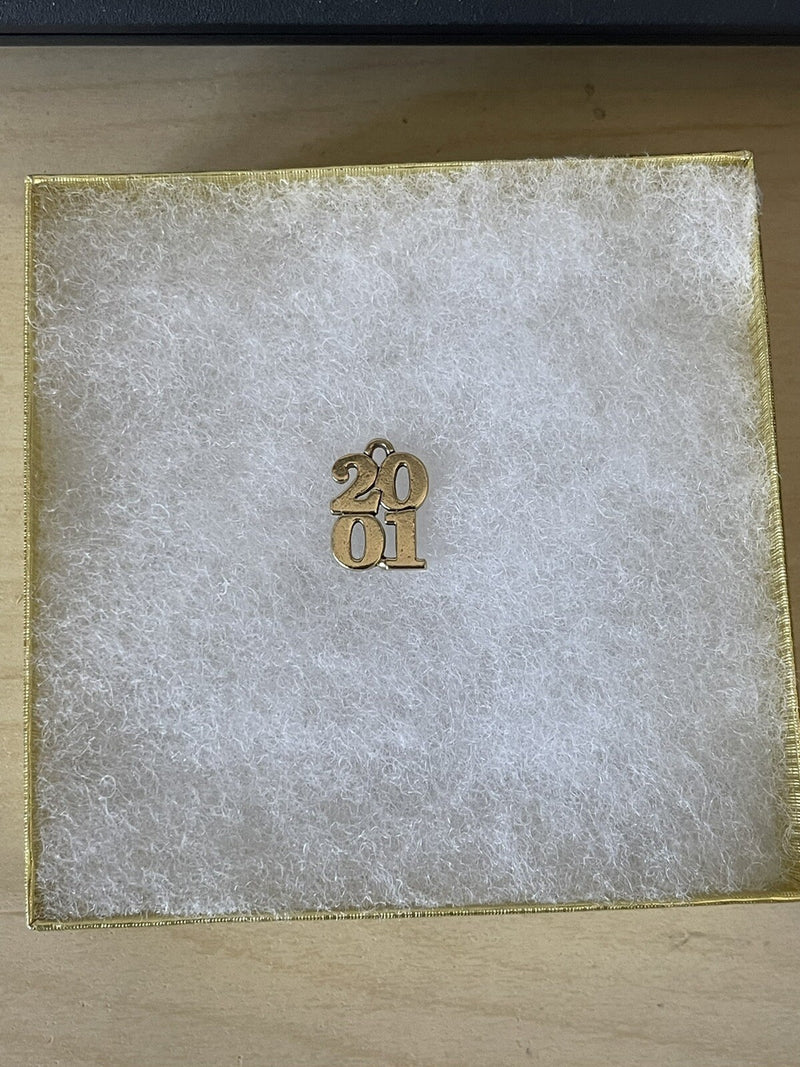 JAMES AVERY 2001 14K GOLD CHARM RETIRED STACKED ‘01 GRADUATION CLASS OF RARE