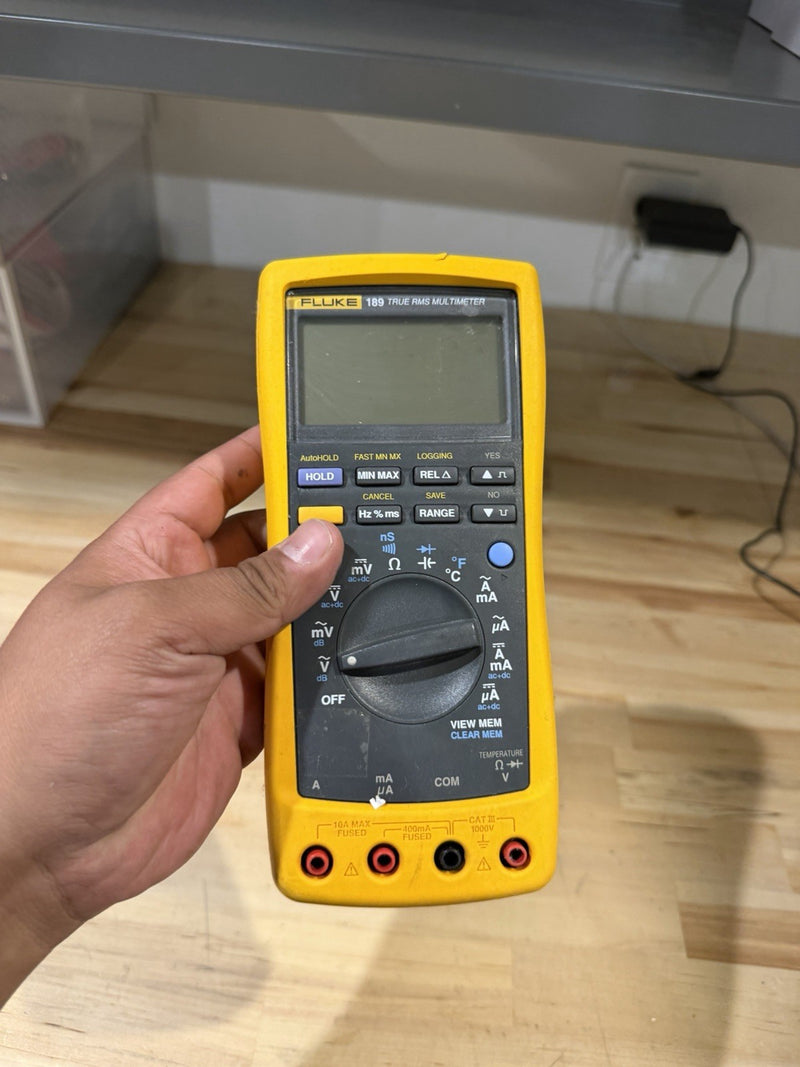 FLUKE 189 TRUE RMS MULTIMETER FOR PARTS