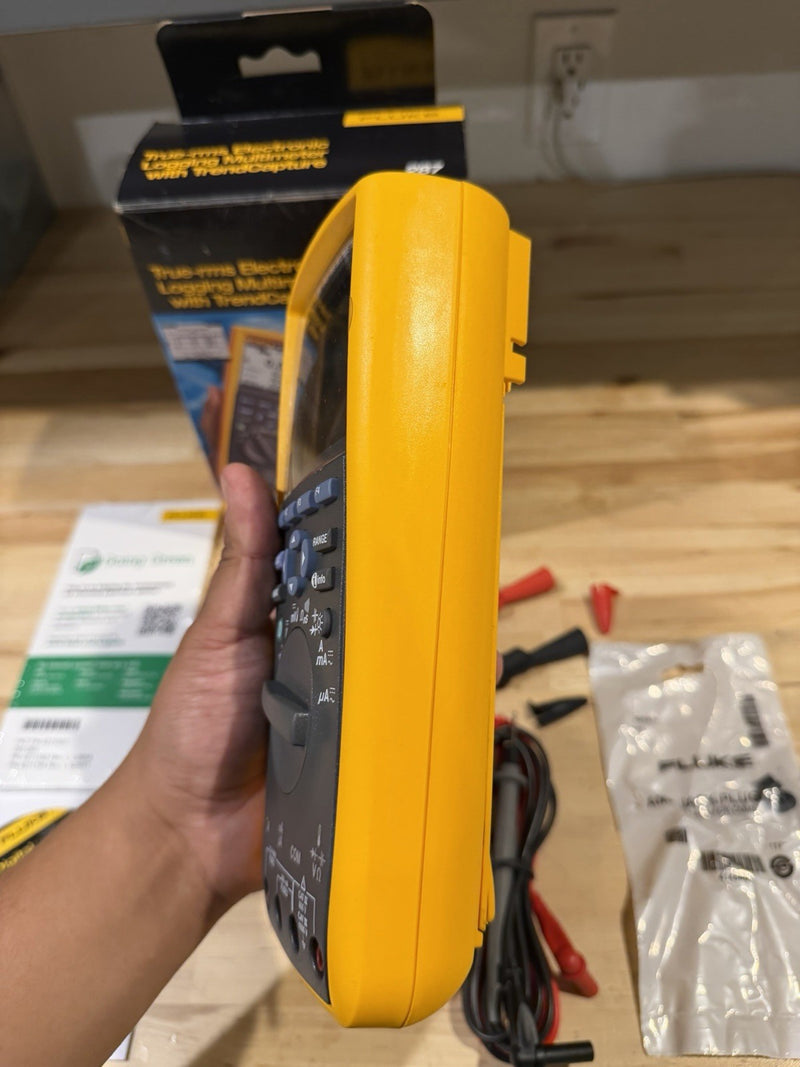 FLUKE 287 TRUE-RMS ELECTRONIC LOGGING MULTIMETER W/ TREND CAPTURE (NEW)