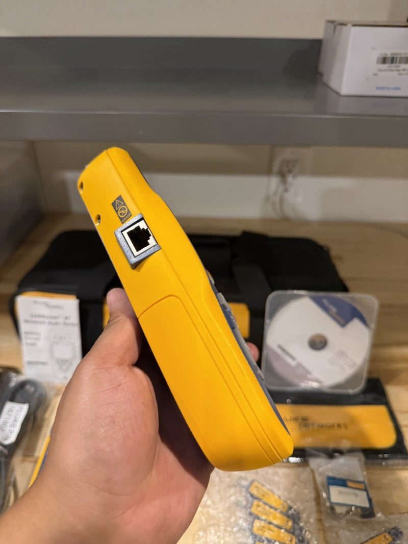 FLUKE NETWORKS LINKRUNNER AT-2000 KIT AUTO TESTER KIT RARE