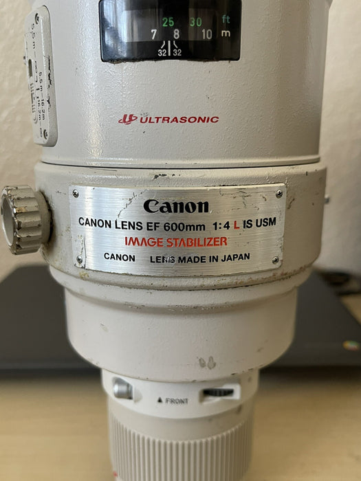 Canon EF 600mm 1:4 L Series IS USM Ultrasonic Lens ( Ships Next Day )