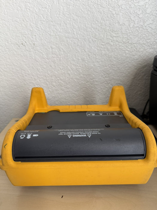 FLUKE 1735 THREE-PHASE POWER LOGGER W/ PROBES & CASE & CHARGER - FREE SHIPPING