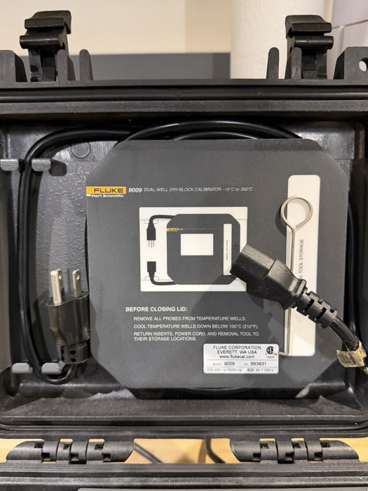 FLUKE HART SCIENTIFIC 9009 DUAL WELL DRY BLOCK CALIBRATOR -15 C TO 350 C (TESTE)