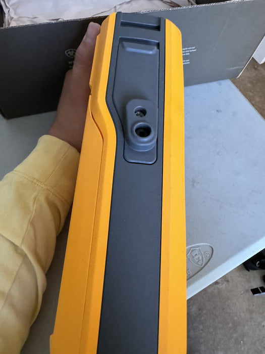 FLUKE FLK-729 150G FC PORTABLE AUTOMATIC PRESSURE CALIBRATOR