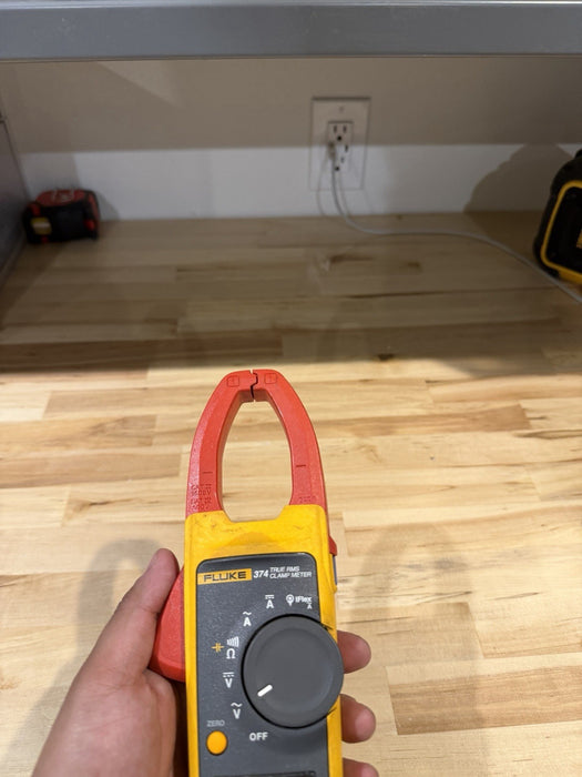 FLUKE 374 TRUE RMS CLAMP METER FOR PARTS