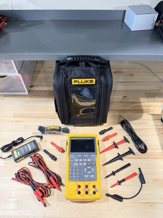 FLUKE 753 DOCUMENTING PROCESS CALIBRATOR WITH ACCESSORIES CALIBRATED 2025