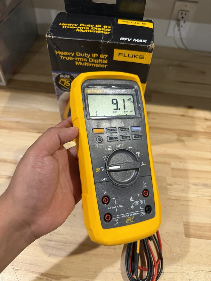 FLUKE 87V MAX TRUE RMS MULTIMETER W/ LEADS & CLIPS