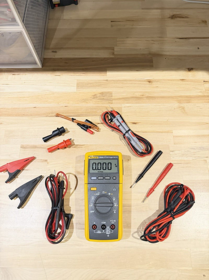FLUKE 233A REMOTE DISPLAY AUTOMOTIVE DIGITAL MULTIMETER KIT