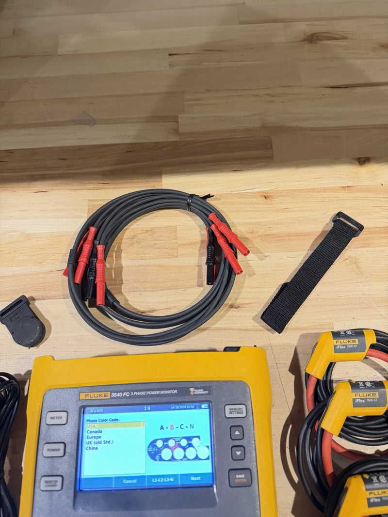 FLUKE 3540 FC 3-PHASE POWER MONITOR W/ ACCESSORIES (TESTED) FREE SHIPPING