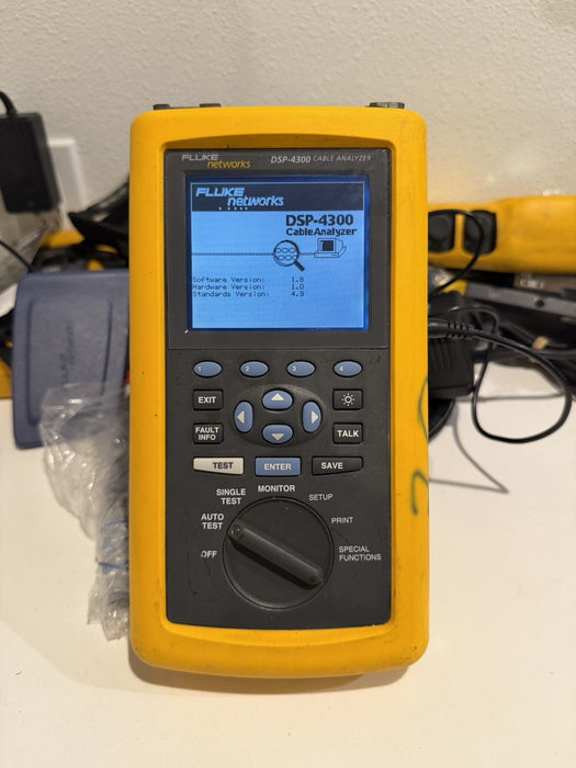 FLUKE NETWORKS DSP-4300 CABLE ANALYZER TESTED