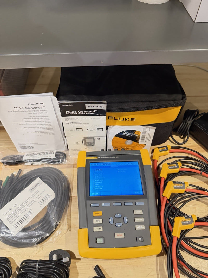 FLUKE 434 SERIES II ENERGY ANALYZER KIT WITH ACCESSORIES TESTED