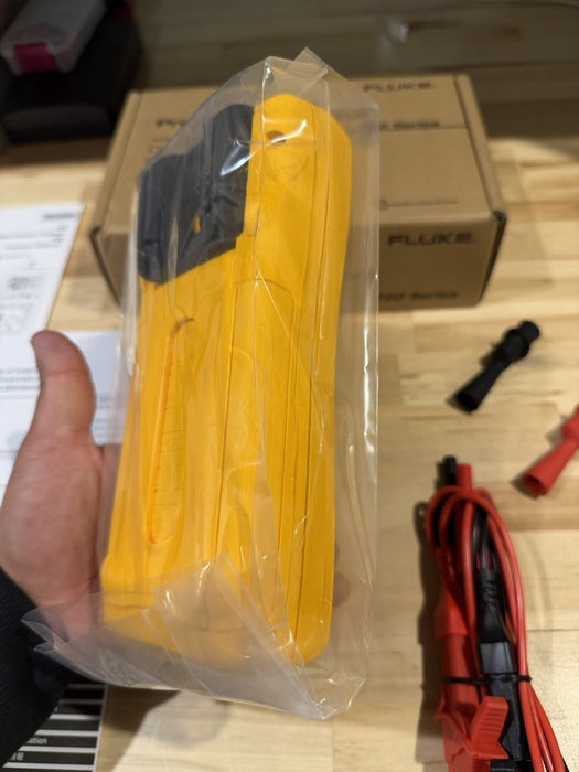 FLUKE 726 PRECISION MULTIFUNCTION CALIBRATOR MFG-2025 CALIBRATED 2025 NEW