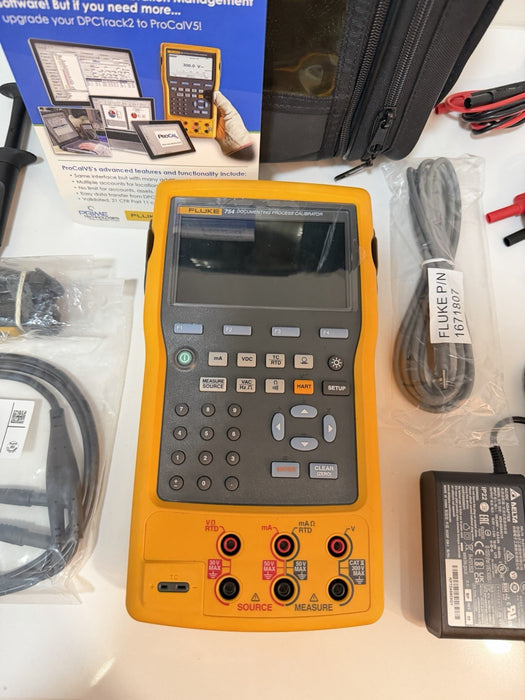 FLUKE 754 DOCUMENTING PROCESS CALIBRATOR WITH ACCESSORIES NEW