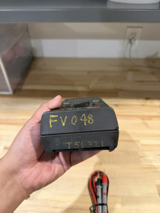 FLUKE 25 MULTIMETER W/ LEADS & CLIPS - SHIPS FAST