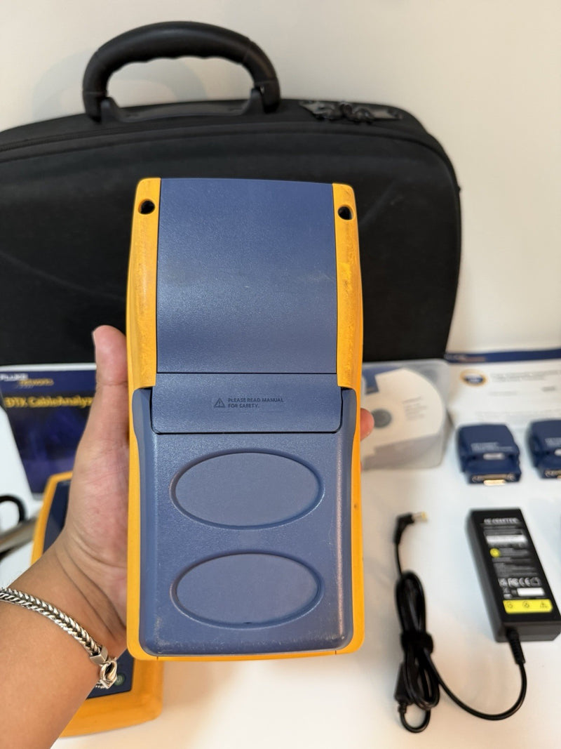 FLUKE NETWORKS DTX-1800 DTX CABLE ANALYZER KIT & PLA002 TESTED