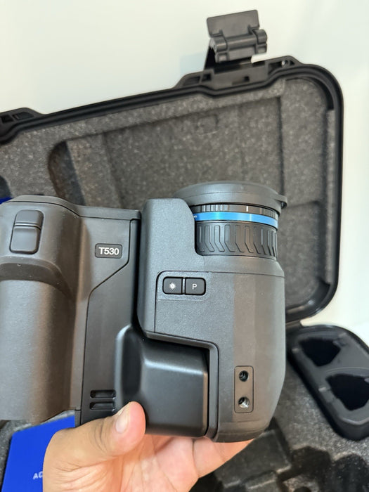 FLIR T530 THERMAL IMAGING CAMERA WITH DFOV 14°+24° LENSES NEW