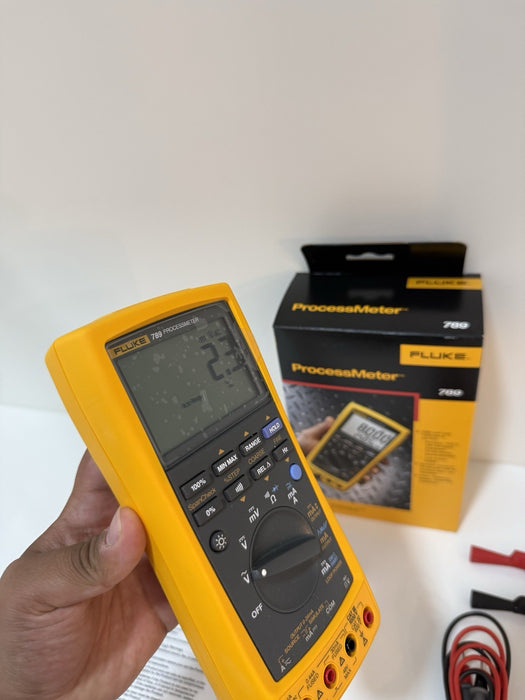 FLUKE 789 PROCESSMETER (NEW FACTORY SEALED) MFD-2025 CALIBRATED 2025 /SHIPS FAST