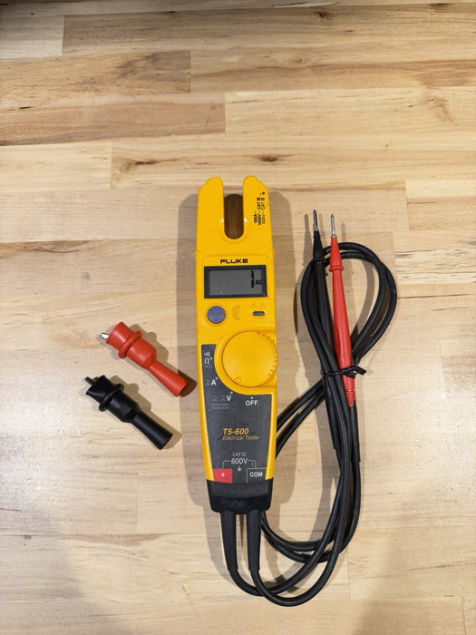 FLUKE T5-600 ELECTRICAL TESTER CAT III 600V (TESTED) SHIPS FAST