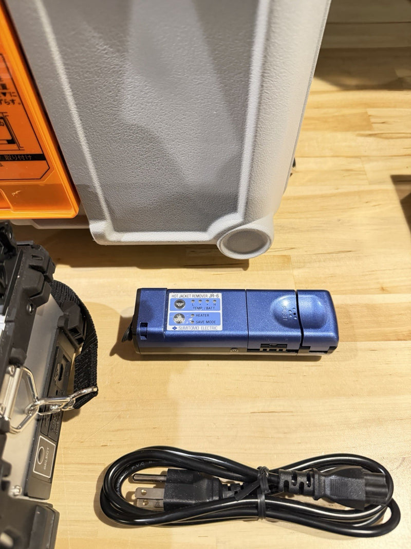 SUMITOMO ELECTRIC TYPE-Q101-M12 MASS FUSION SPLICER TESTED