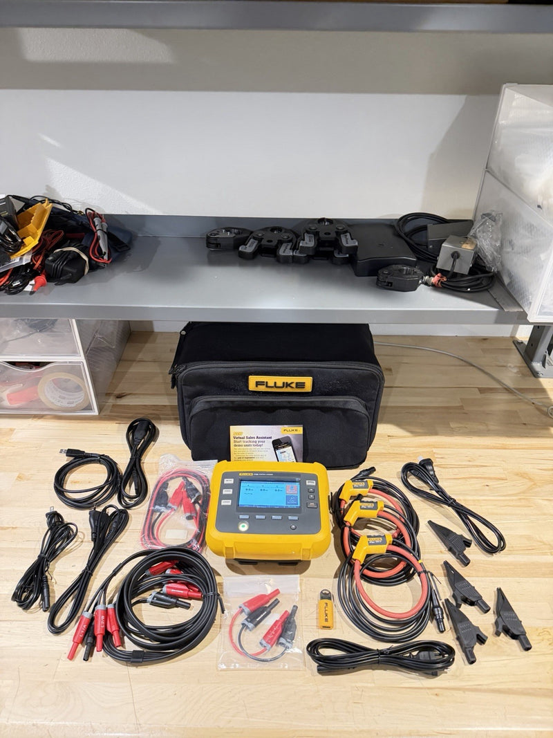 FLUKE 1730 ENERGY LOGGER KIT W/ ACCESSORIES (TESTED) FREE SHIPPING
