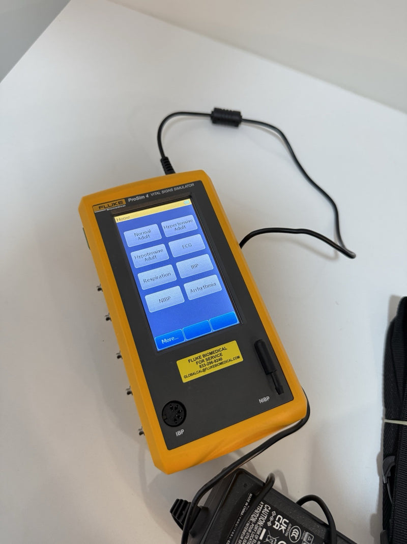 FLUKE BIOMEDICAL PROSIM 4 & SPOT LIGHT KIT WITH BAG & CHARGER TESTED