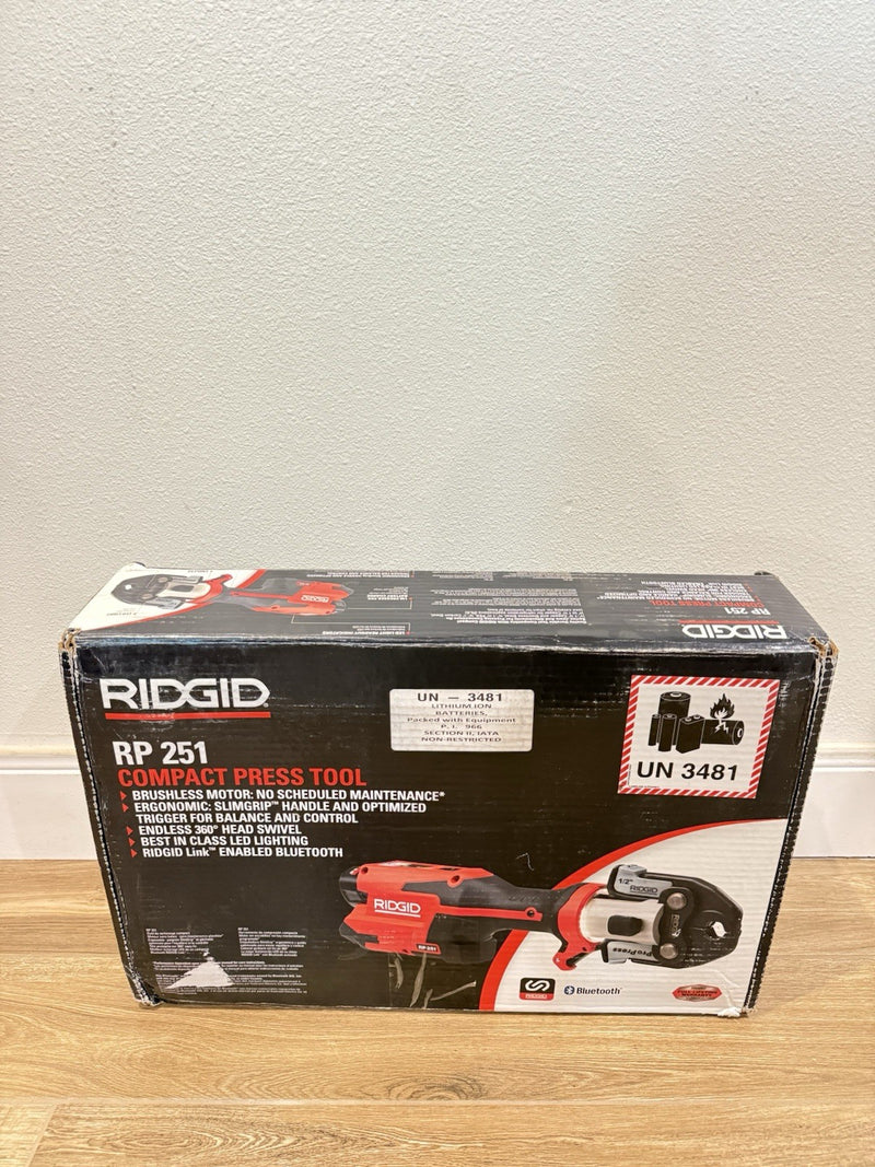 RIDGID RP251 PRESSTOOL KIT (1/2"-1") & MEGAPRESS JAWS (1/2"-3/4) RINGS -78228