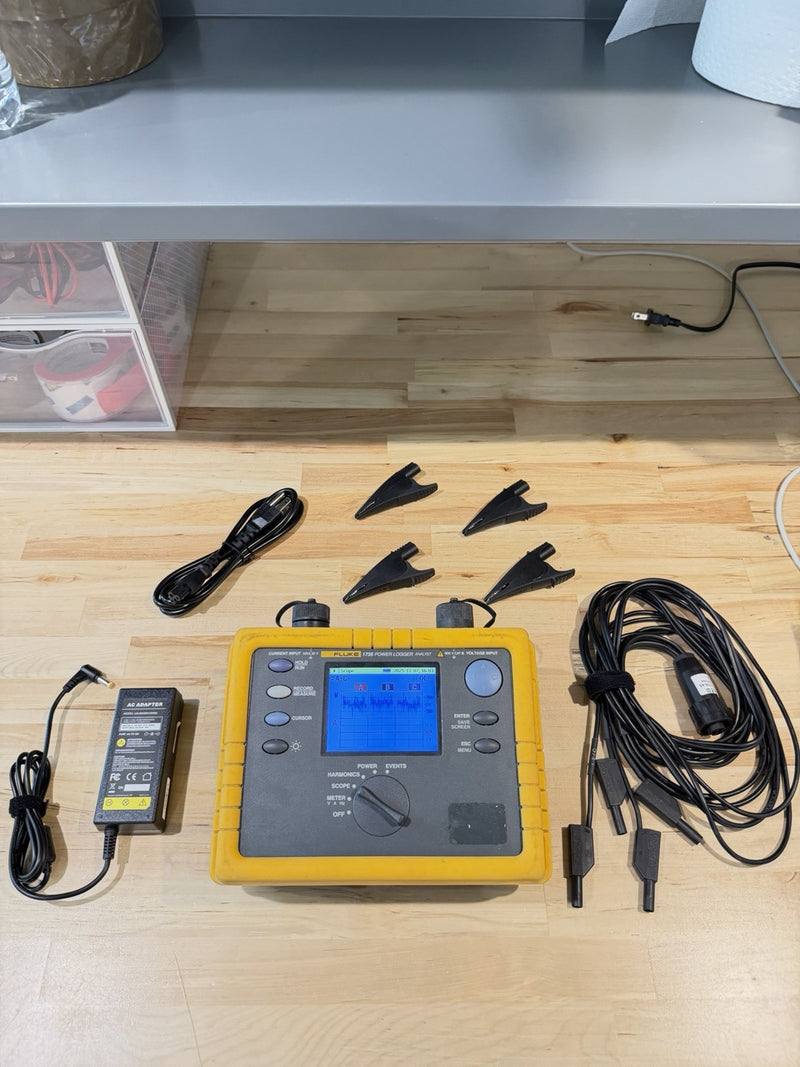 FLUKE 1735 THREE-PHASE POWER LOGGER WITH PROBES & CHARGER TESTED