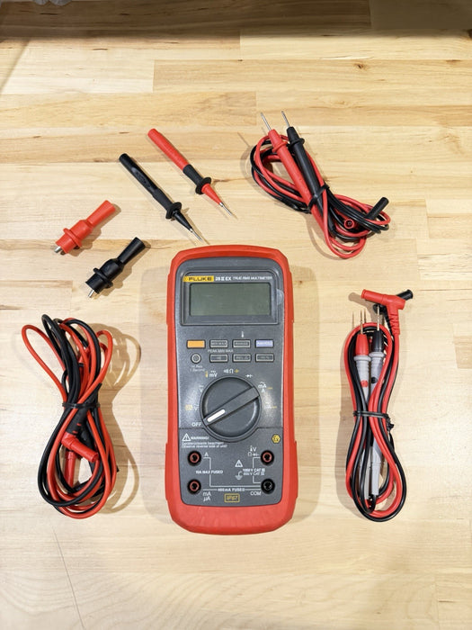 FLUKE 28 II EX TRUE RMS MULTIMETER W / LEADS & CLIPS - FREE SHIPPING