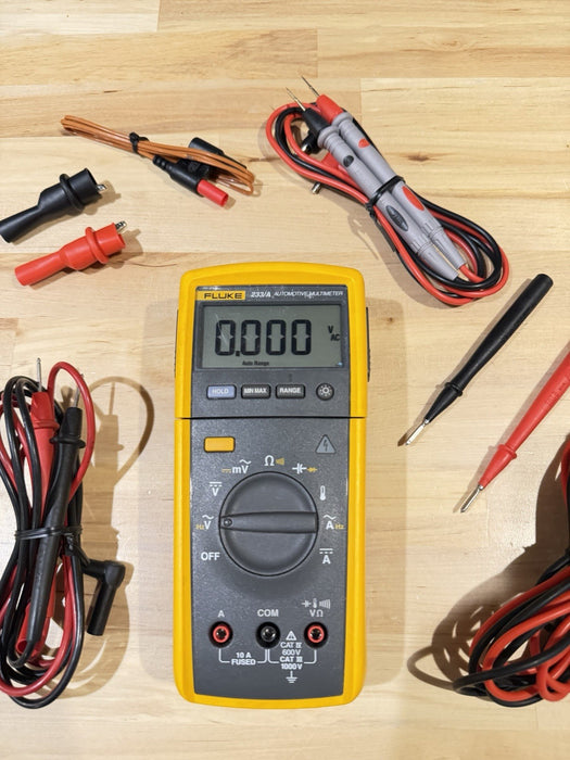 FLUKE 233A REMOTE DISPLAY AUTOMOTIVE DIGITAL  MULTIMETER KIT (FREE SHIPPING)