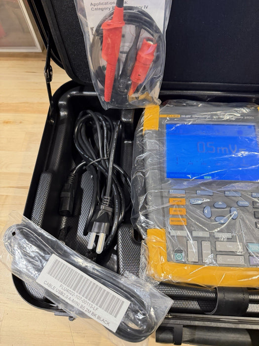 FLUKE 190-202 2CH 200MHZ 2GS/S SCOPEMETER (NEW FACTORY SEALED) TESTED SHIPS FREE