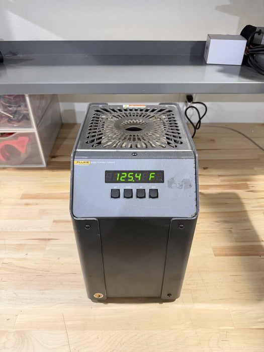 FLUKE 9150 PORTABLE FURNACE WITH CHARGER TESTED