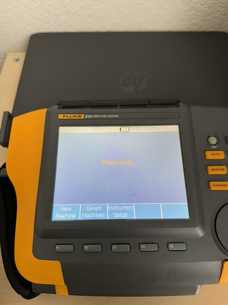 FLUKE 810 VIBRATION TESTER WITH TACHOMETER & TRIAXIAL ACCELEROMETER & CASE