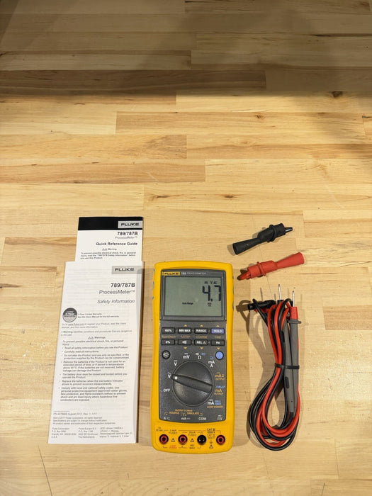 FLUKE 789 PROCESSMETER WITH LEADS & CLIPS TESTED