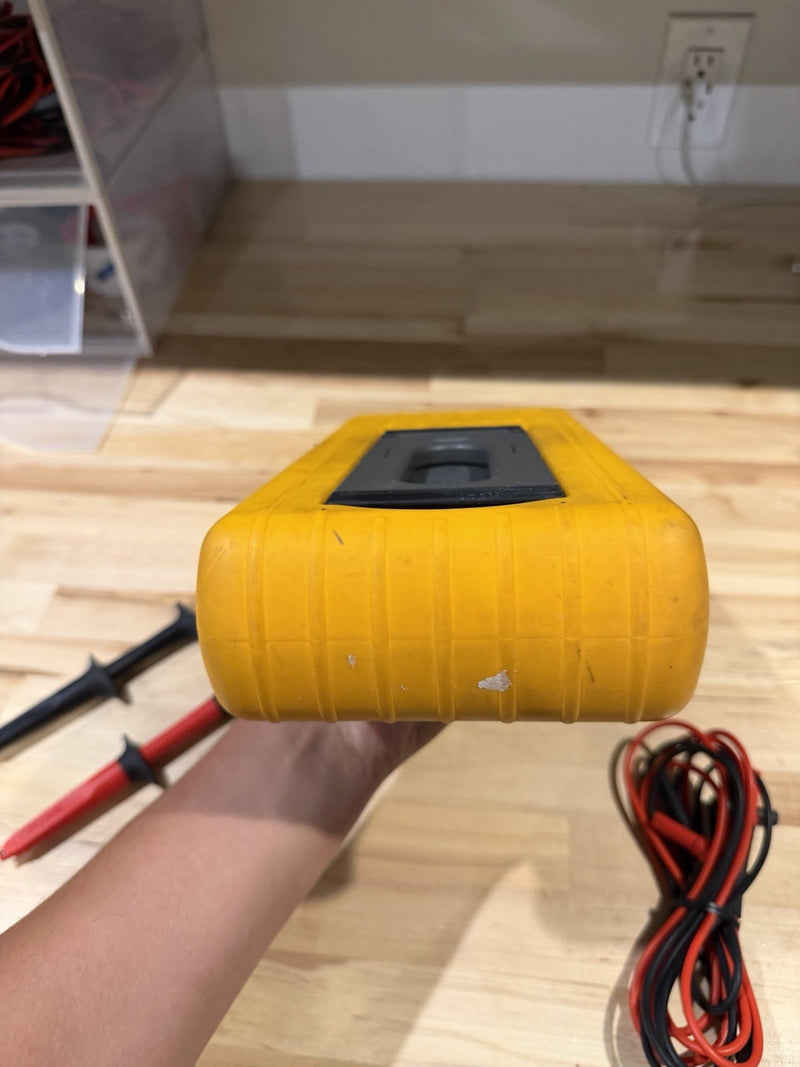 FLUKE 99 SCOPEMETER SERIES II 50MHZ WITH ACCESSORIES