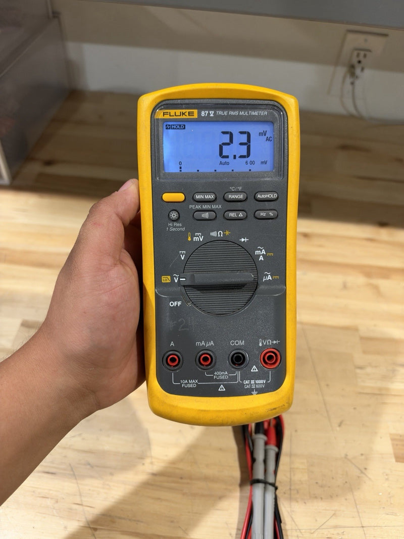 FLUKE 87V TRUE RMS MULTIMETER W/ LEADS (TESTED) SHIPS FAST