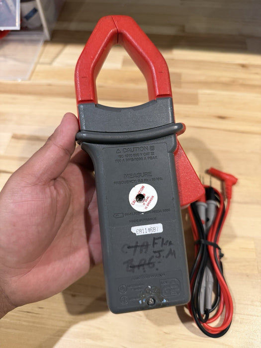 FLUKE 33 TRUE RMS CLAMPS METER W/ LEADS & CLIPS  (TESTED) SHIPS FREE